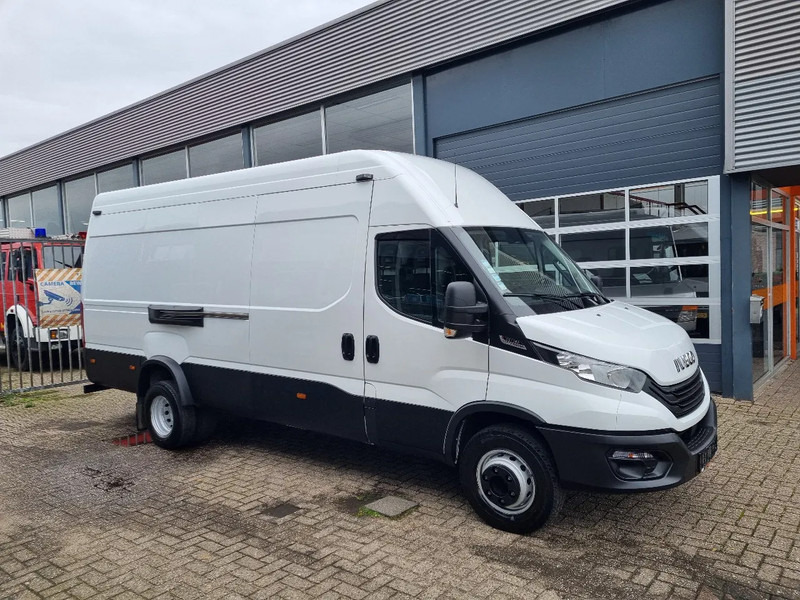 Iveco Daily 70C18 3.0D L4H3 Hi-Matic Euro 6 GVW 7000 kg - Furgão: foto 1 Iveco Daily 70C18 3.0D L4H3 Hi-Matic Euro 6 GVW 7000 kg - Furgão: foto 1