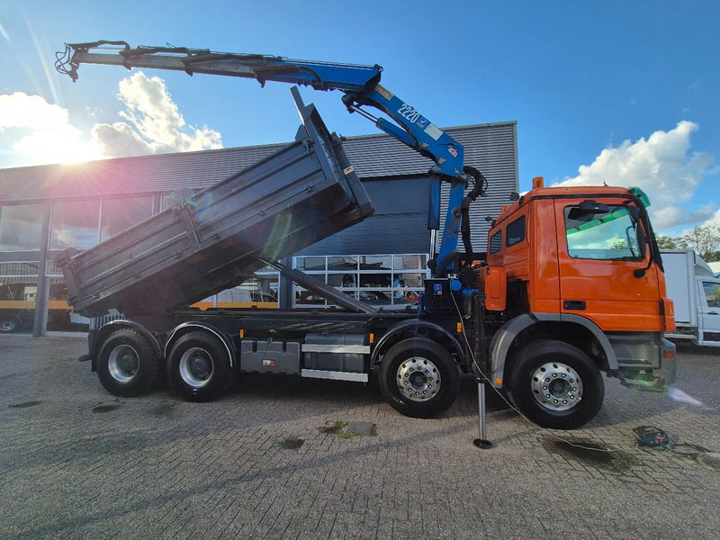 Mercedes-Benz Actros 3241 8X4 Containersysteem/ 20T HMF crane/ Manual - Caminhão polibenne, Caminhão grua: foto 2 Mercedes-Benz Actros 3241 8X4 Containersysteem/ 20T HMF crane/ Manual - Caminhão polibenne, Caminhão grua: foto 2