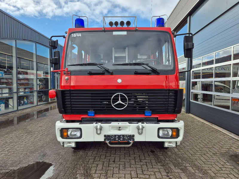 Mercedes-Benz SK 1224 4x4 FIRETRUCK/ FEUERWEHR/ 2400L TANK/ EXPEDITION - Carro de bombeiro: foto 4 Mercedes-Benz SK 1224 4x4 FIRETRUCK/ FEUERWEHR/ 2400L TANK/ EXPEDITION - Carro de bombeiro: foto 4
