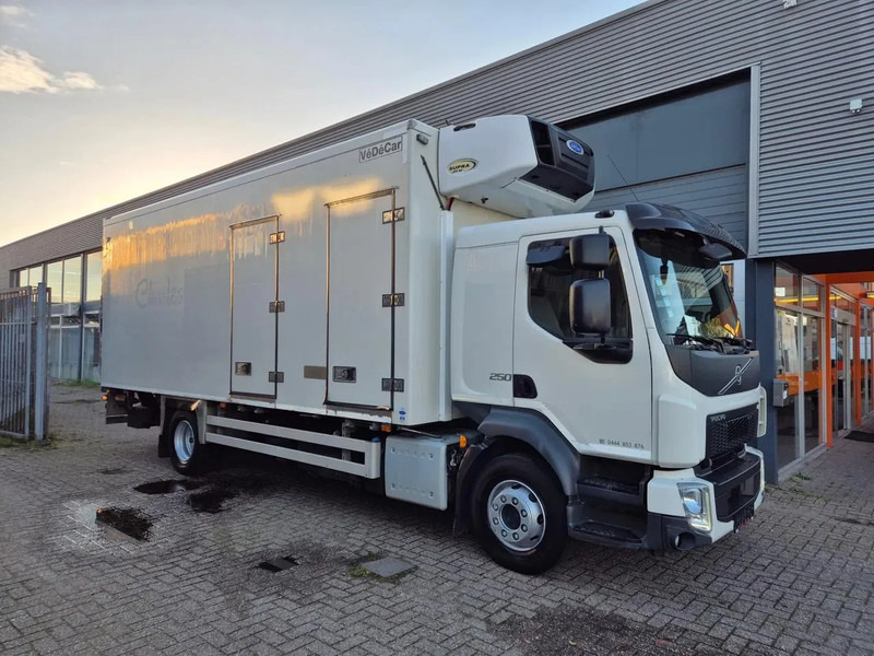 Volvo FL 12.250 Kuhlkoffer Carrier 850MT ST 380V -30/+30/ LBW/ EURO 6 - Caminhão frigorífico: foto 1 Volvo FL 12.250 Kuhlkoffer Carrier 850MT ST 380V -30/+30/ LBW/ EURO 6 - Caminhão frigorífico: foto 1