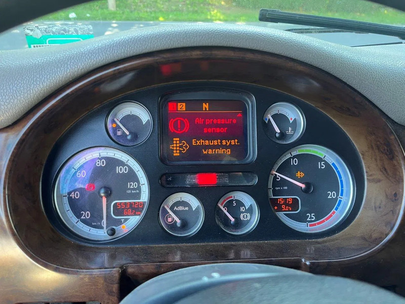 Caminhão chassi DAF 85.360 8X2 SINGLE CAB CHASSIS: foto 18 Caminhão chassi DAF 85.360 8X2 SINGLE CAB CHASSIS: foto 18