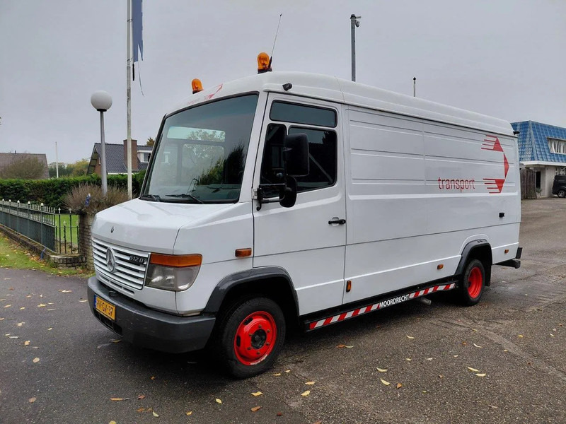 Mercedes-Benz 512 D - Furgão compacto: foto 1 Mercedes-Benz 512 D - Furgão compacto: foto 1