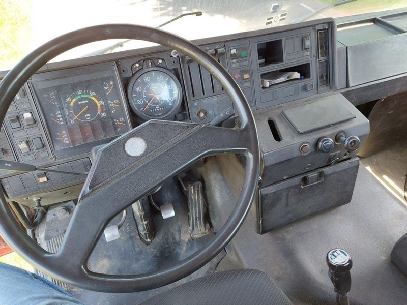 Caminhão polibenne Scania 112 with 113 Engine: foto 6
