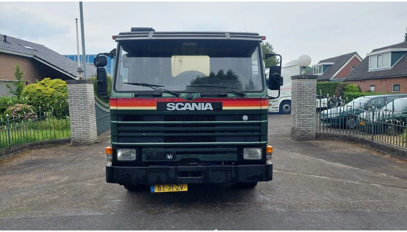 Scania P82 4x2 Tank - Caminhão tanque: foto 5 Scania P82 4x2 Tank - Caminhão tanque: foto 5