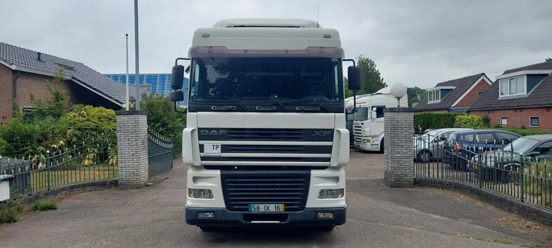 DAF XF 95.430 4x2 Manuel Gearbox Retarder - Tractor: foto 3 DAF XF 95.430 4x2 Manuel Gearbox Retarder - Tractor: foto 3