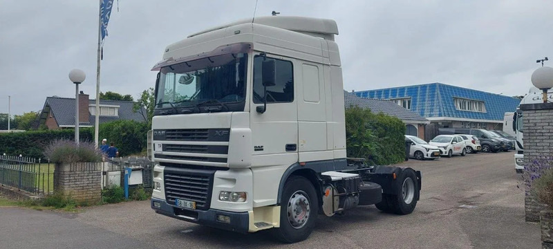 DAF XF 95.430 4x2 Manuel Gearbox Retarder - Tractor: foto 1 DAF XF 95.430 4x2 Manuel Gearbox Retarder - Tractor: foto 1
