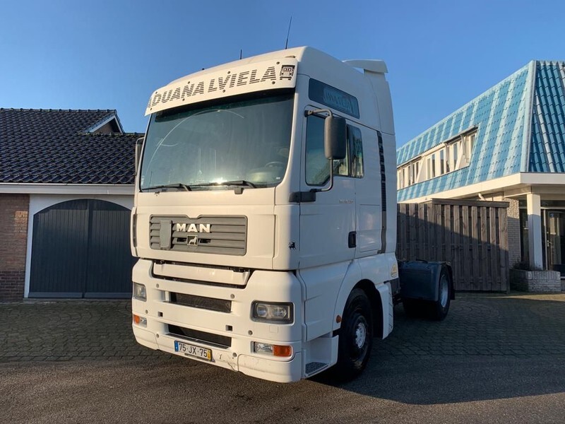 MAN TGA 18.480 6 HEAD ENGINE AUTOMATIC RETARDER - Tractor: foto 2 MAN TGA 18.480 6 HEAD ENGINE AUTOMATIC RETARDER - Tractor: foto 2