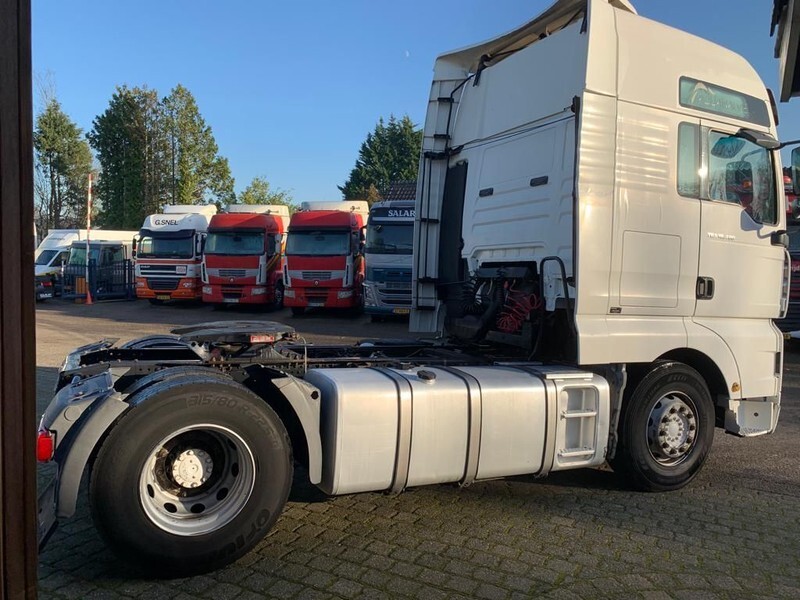 MAN TGA 18.480 6 HEAD ENGINE AUTOMATIC RETARDER - Tractor: foto 3 MAN TGA 18.480 6 HEAD ENGINE AUTOMATIC RETARDER - Tractor: foto 3