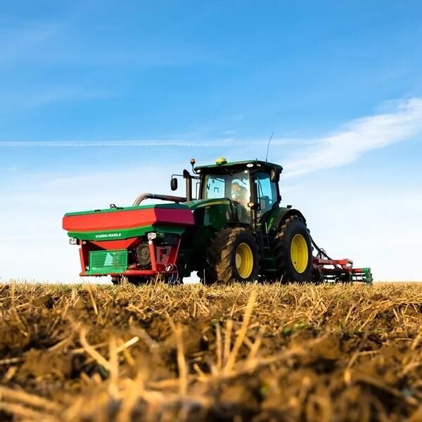 AGRO-MASZ IKAR - PNEUMATYCZNY SIEWNIK ZBOŻOWY (FRONTOWY) - Distribuidor de fertilizantes: foto 4 AGRO-MASZ IKAR - PNEUMATYCZNY SIEWNIK ZBOŻOWY (FRONTOWY) - Distribuidor de fertilizantes: foto 4