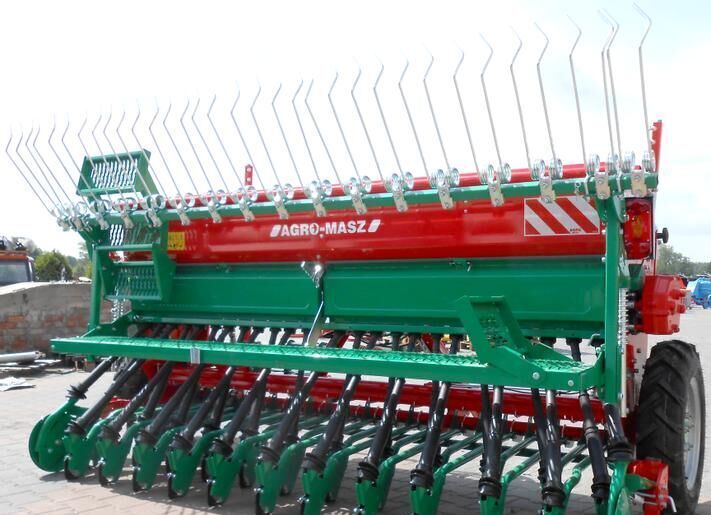AGRO-MASZ SR-300 / SEMBRADORA MECÁNICA - Semeadeira: foto 1 AGRO-MASZ SR-300 / SEMBRADORA MECÁNICA - Semeadeira: foto 1
