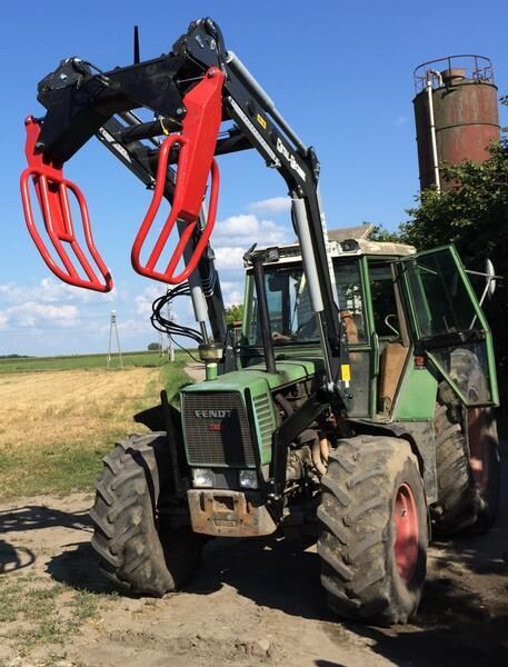 Metal-Technik Frontlader für Fendt/ Front loader/ Ładowacz TUR - Carregador frontal para o trator de Trator: foto 4 Metal-Technik Frontlader für Fendt/ Front loader/ Ładowacz TUR - Carregador frontal para o trator de Trator: foto 4