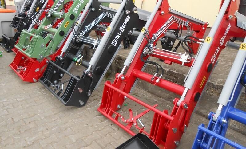 Metal-Technik Frontlader für Fendt/ Front loader/ Ładowacz TUR - Carregador frontal para o trator de Trator: foto 1 Metal-Technik Frontlader für Fendt/ Front loader/ Ładowacz TUR - Carregador frontal para o trator de Trator: foto 1