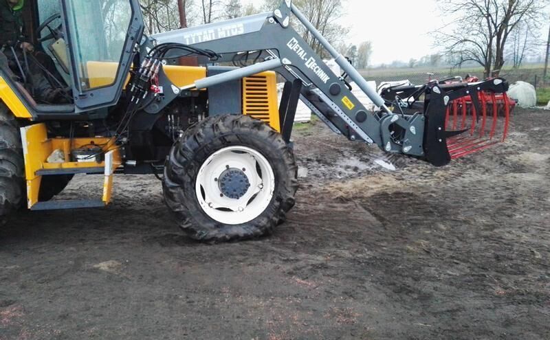 Metal-Technik für RENAULT 113.14 / Ładowacz czołowy do RENAULT 113. - Carregador frontal para o trator: foto 1 Metal-Technik für RENAULT 113.14 / Ładowacz czołowy do RENAULT 113. - Carregador frontal para o trator: foto 1