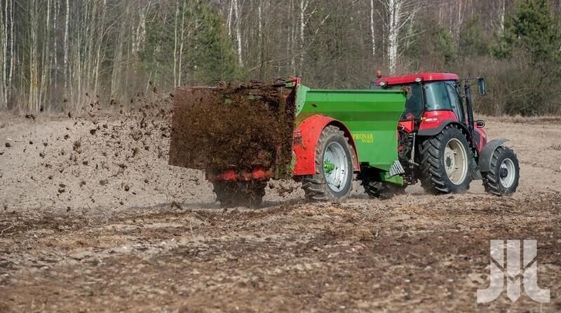 PRONAR NV161/3 - Espalhador de estrume: foto 5 PRONAR NV161/3 - Espalhador de estrume: foto 5