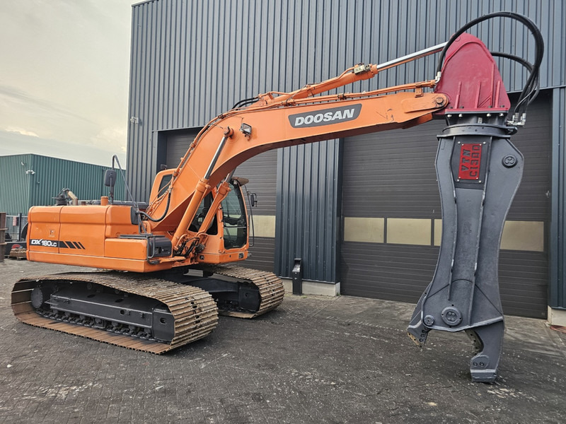 Doosan dx 180 vtn scrap shear scrap shear fortress labounty genesis - Escavadeira: foto 2 Doosan dx 180 vtn scrap shear scrap shear fortress labounty genesis - Escavadeira: foto 2