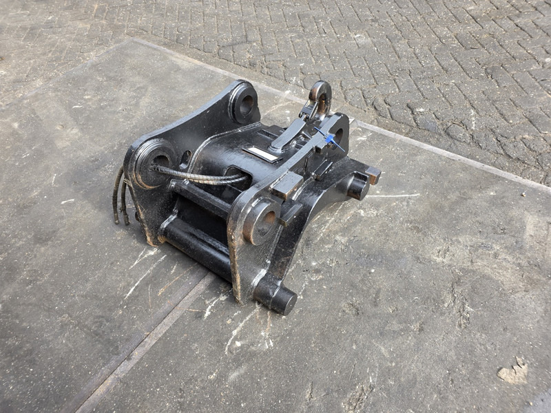 Snelwissel cw45 coupler verachtert coupler cw45 verachtert - Acoplamento rápido de Máquina de construção: foto 4 Snelwissel cw45 coupler verachtert coupler cw45 verachtert - Acoplamento rápido de Máquina de construção: foto 4