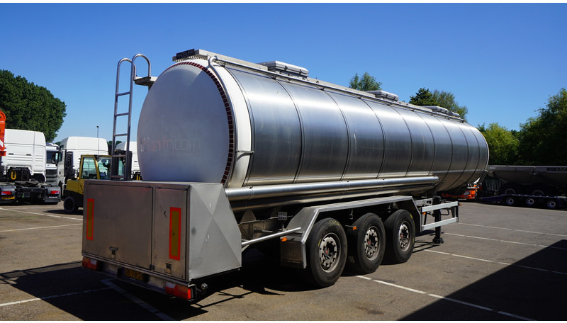 Locação de Burg 3 AXLE FOOD TRAILER 38.000 LTR Burg 3 AXLE FOOD TRAILER 38.000 LTR: foto 6