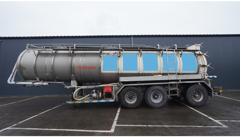 Burg 3 AXLE WATER TANK 29.975LTR - Semirreboque tanque: foto 1 Burg 3 AXLE WATER TANK 29.975LTR - Semirreboque tanque: foto 1