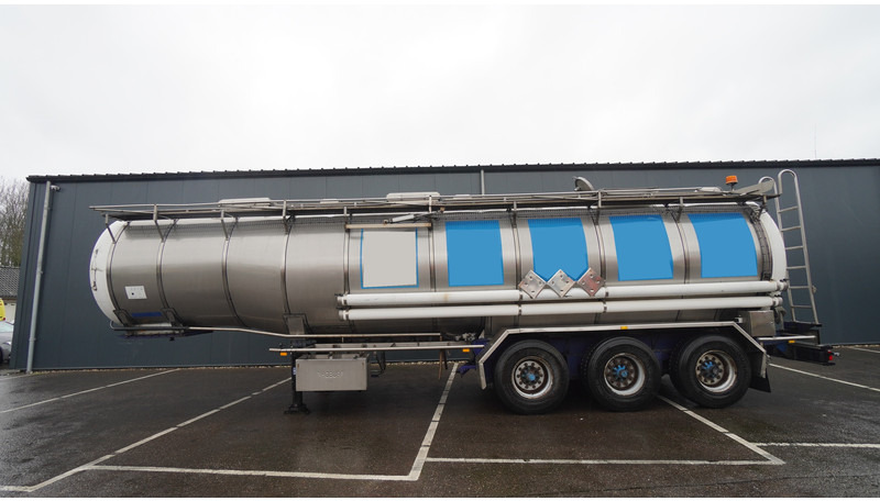 Burg 3 AXLE WATER TANK 32.000LTR - Semirreboque tanque: foto 1 Burg 3 AXLE WATER TANK 32.000LTR - Semirreboque tanque: foto 1
