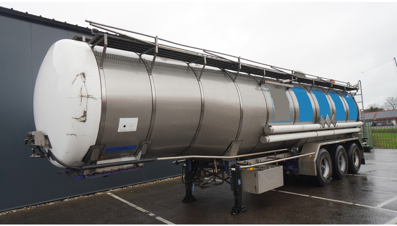 Burg 3 AXLE WATER TANK 32.000LTR - Semirreboque tanque: foto 2 Burg 3 AXLE WATER TANK 32.000LTR - Semirreboque tanque: foto 2