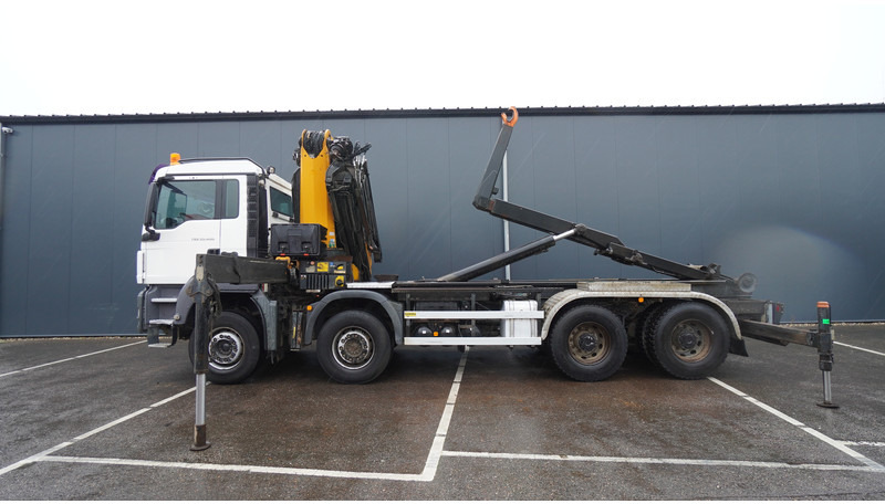 MAN TGS 35.400 8X4 HOOKARM SYSTEM WITH EFFER 305/11/6S - Caminhão grua: foto 4 MAN TGS 35.400 8X4 HOOKARM SYSTEM WITH EFFER 305/11/6S - Caminhão grua: foto 4