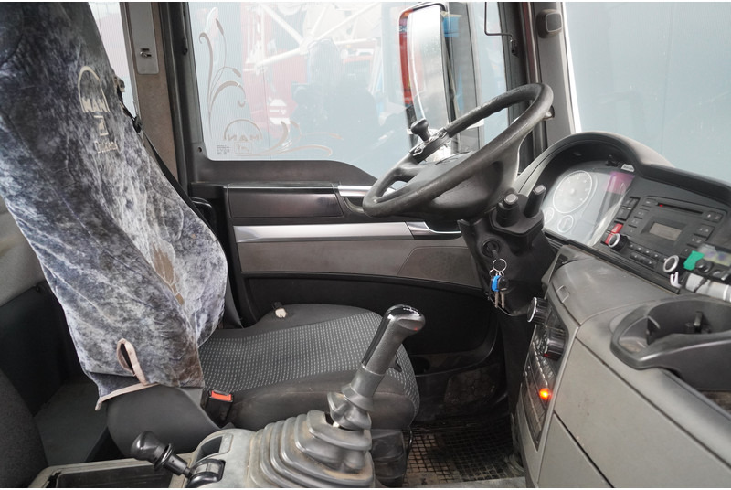 MAN TGS 35.400 8x4 HOOKARM SYSTEM MANUAL GEARBOX - Caminhão polibenne: foto 5 MAN TGS 35.400 8x4 HOOKARM SYSTEM MANUAL GEARBOX - Caminhão polibenne: foto 5