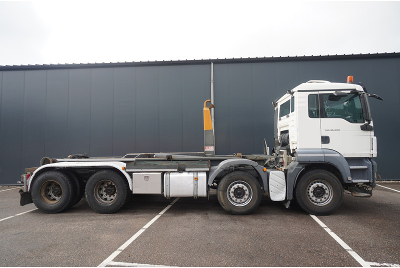 MAN TGS 35.400 8x4 HOOKARM SYSTEM MANUAL GEARBOX - Caminhão polibenne: foto 4 MAN TGS 35.400 8x4 HOOKARM SYSTEM MANUAL GEARBOX - Caminhão polibenne: foto 4
