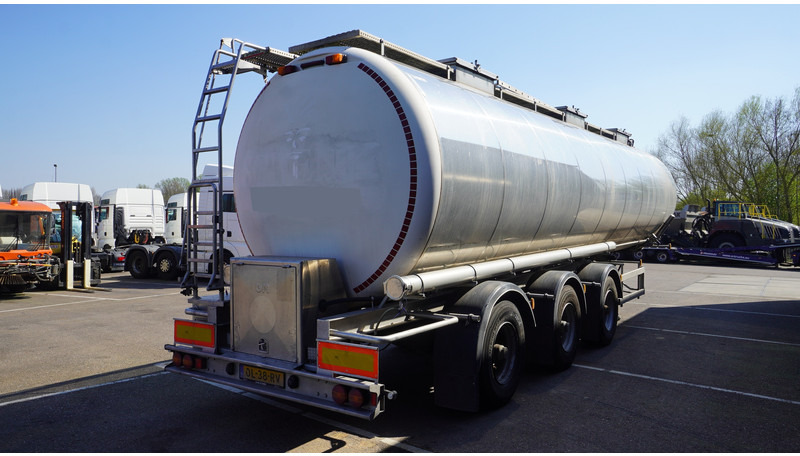 Magyar 3 AXLE FOOD TANK TRAILER 41.410LTR - Semirreboque tanque: foto 5 Magyar 3 AXLE FOOD TANK TRAILER 41.410LTR - Semirreboque tanque: foto 5