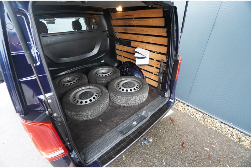 Locação de Mercedes-Benz Vito 114CDI Mercedes-Benz Vito 114CDI: foto 12