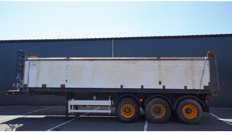 Renders 3 AXLE TIPPER TRAILER - Semireboque basculante: foto 1 Renders 3 AXLE TIPPER TRAILER - Semireboque basculante: foto 1