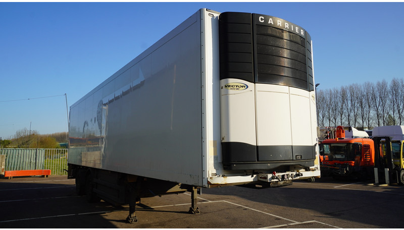 Schmitz Cargobull 2 AXLE FRIGO TRAILER BROKEN COOL ENGINE - Semireboque frigorífico: foto 3 Schmitz Cargobull 2 AXLE FRIGO TRAILER BROKEN COOL ENGINE - Semireboque frigorífico: foto 3