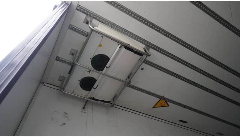 Schmitz Cargobull 3 AXLE FRIGO TRAILER BI-TEMP - Semireboque frigorífico: foto 5 Schmitz Cargobull 3 AXLE FRIGO TRAILER BI-TEMP - Semireboque frigorífico: foto 5