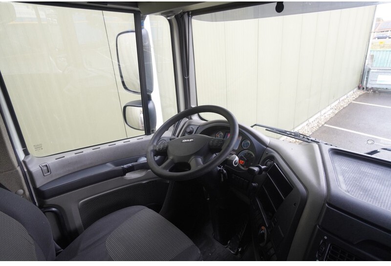 DAF XF 105.460 FT SPACECAB RETARDER PTO - Tractor: foto 5 DAF XF 105.460 FT SPACECAB RETARDER PTO - Tractor: foto 5