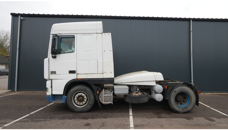 DAF XF 95.380 SC MANUAL GEARBOX EURO 3 - Tractor: foto 1 DAF XF 95.380 SC MANUAL GEARBOX EURO 3 - Tractor: foto 1