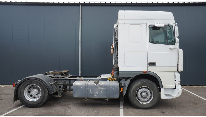 DAF XF 95.380 SC MANUAL GEARBOX - Tractor: foto 2 DAF XF 95.380 SC MANUAL GEARBOX - Tractor: foto 2