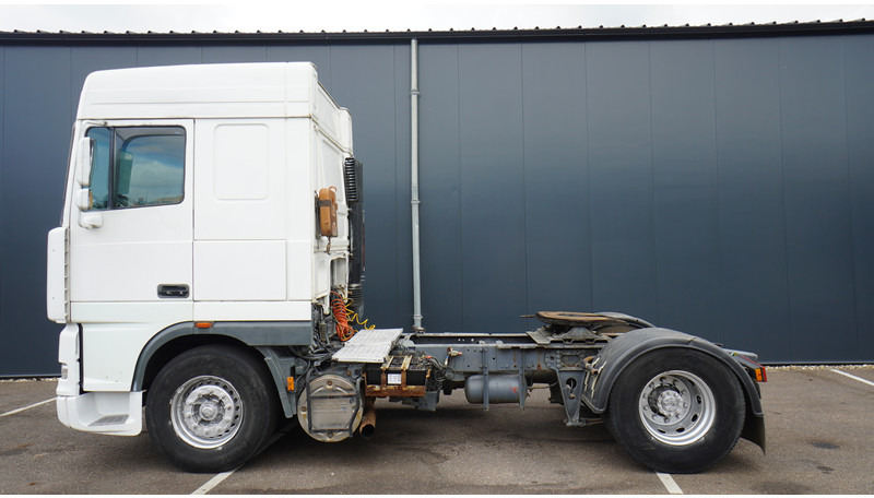 DAF XF 95.380 SC MANUAL GEARBOX - Tractor: foto 1 DAF XF 95.380 SC MANUAL GEARBOX - Tractor: foto 1