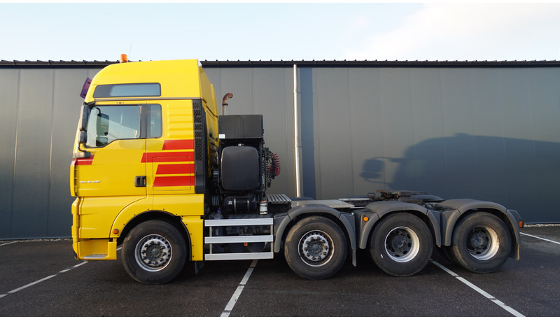 MAN TGA 41.530 8X4 160 TON'S RETARDER 283.000KM - Tractor: foto 1 MAN TGA 41.530 8X4 160 TON'S RETARDER 283.000KM - Tractor: foto 1