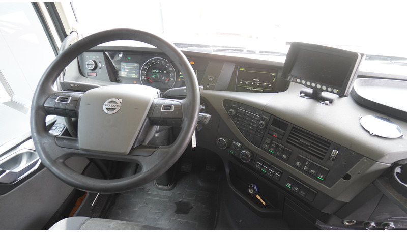 Volvo FH 420 6X2 ADR 796.000KM - Tractor: foto 5 Volvo FH 420 6X2 ADR 796.000KM - Tractor: foto 5