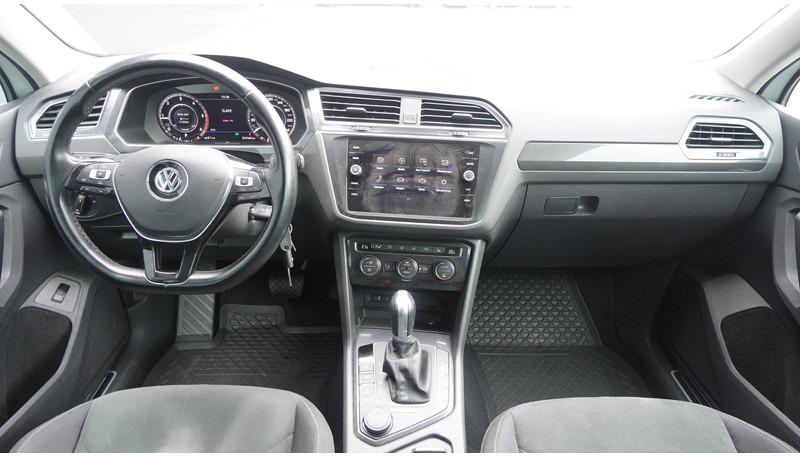 Volkswagen Tiguan 2.0 TDI R LINE 4MOTION - Micro-ônibus, Furgão de passageiros: foto 5 Volkswagen Tiguan 2.0 TDI R LINE 4MOTION - Micro-ônibus, Furgão de passageiros: foto 5