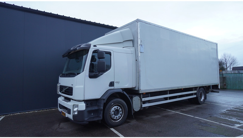 Volvo FE 280 CLOSED BOX 354.000KM MANUAL GEARBOX - Caminhão furgão: foto 3 Volvo FE 280 CLOSED BOX 354.000KM MANUAL GEARBOX - Caminhão furgão: foto 3