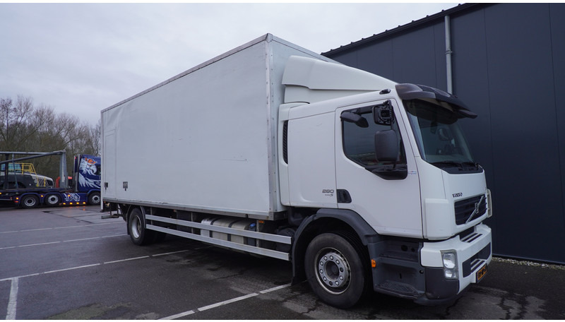 Volvo FE 280 CLOSED BOX 354.000KM MANUAL GEARBOX - Caminhão furgão: foto 4 Volvo FE 280 CLOSED BOX 354.000KM MANUAL GEARBOX - Caminhão furgão: foto 4