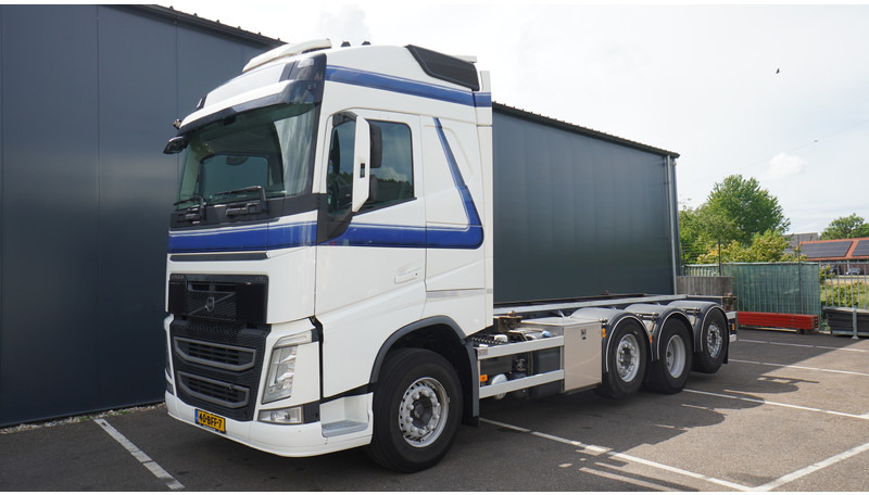 Volvo FH 460 8X2 20 FT CONTAINER TRANSPORT TRUCK - Caminhão transportador de contêineres/ Caixa móvel: foto 3 Volvo FH 460 8X2 20 FT CONTAINER TRANSPORT TRUCK - Caminhão transportador de contêineres/ Caixa móvel: foto 3