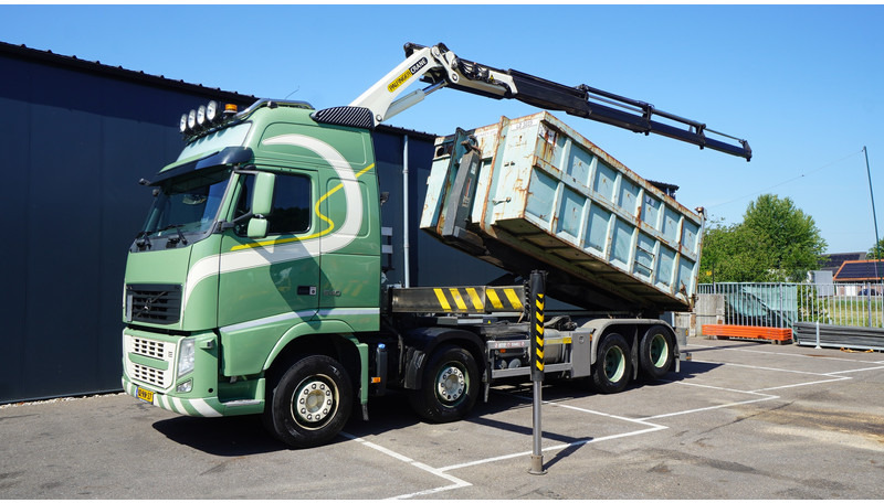 Volvo FH 540 8X2 HOOKARM SYSTEM WITH PALFINGER PK 20002 CRANE - Caminhão grua: foto 2 Volvo FH 540 8X2 HOOKARM SYSTEM WITH PALFINGER PK 20002 CRANE - Caminhão grua: foto 2