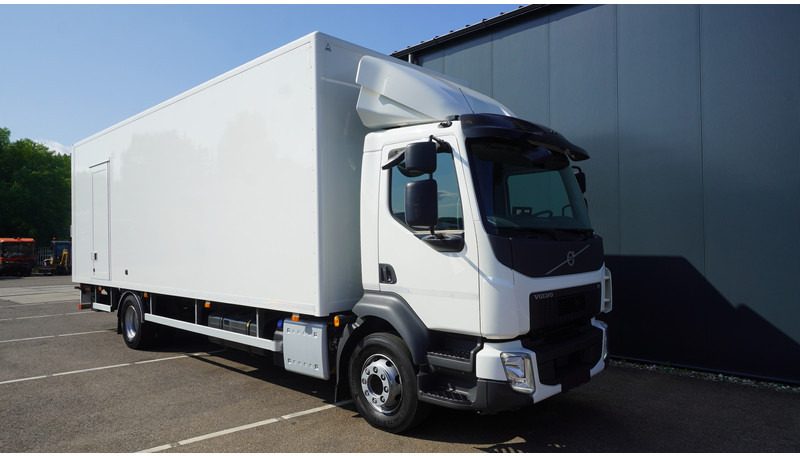 Volvo FL 250 CLOSED BOX 65.000KM - Caminhão furgão: foto 4 Volvo FL 250 CLOSED BOX 65.000KM - Caminhão furgão: foto 4