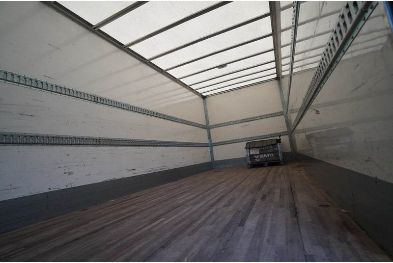 Volvo FL 280 CLOSED BOX BROKEN ENGINE NOT DRIVABLE - Caminhão furgão: foto 4 Volvo FL 280 CLOSED BOX BROKEN ENGINE NOT DRIVABLE - Caminhão furgão: foto 4