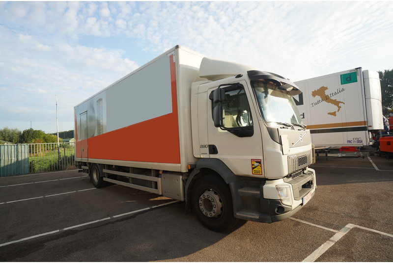 Volvo FL 280 CLOSED BOX BROKEN ENGINE NOT DRIVABLE - Caminhão furgão: foto 3 Volvo FL 280 CLOSED BOX BROKEN ENGINE NOT DRIVABLE - Caminhão furgão: foto 3