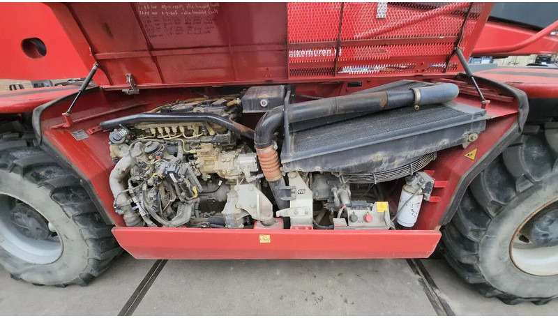 MAGNI 5.35, 2015, 35M, Airco, Remote, 8990H, First owner - Carregadeira: foto 4 MAGNI 5.35, 2015, 35M, Airco, Remote, 8990H, First owner - Carregadeira: foto 4