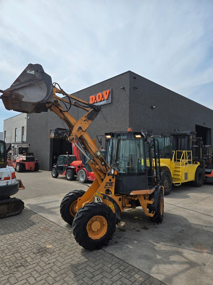 Carregadeira de rodas Case 21E: foto 9