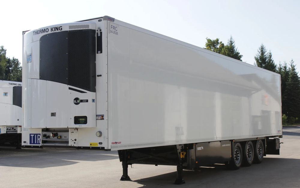 Schmitz Cargobull FP 60 V7 Thermo King SLXi 300 / 3 820 MTG** / JAK NOWA / ŚCIANA 7 CM / - Semireboque frigorífico: foto 1 Schmitz Cargobull FP 60 V7 Thermo King SLXi 300 / 3 820 MTG** / JAK NOWA / ŚCIANA 7 CM / - Semireboque frigorífico: foto 1