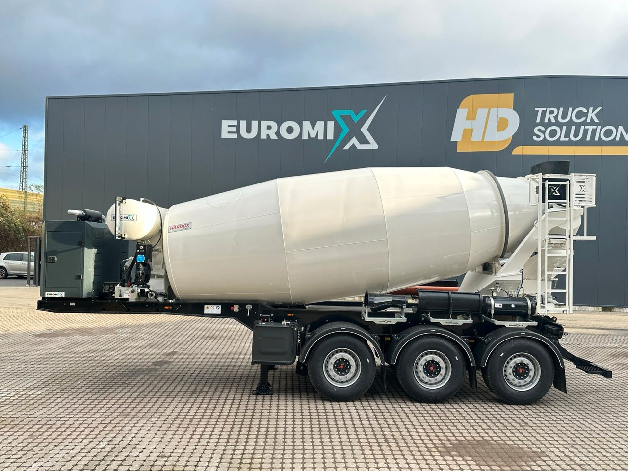 EUROMIX MTP - 12m³ Betonmischer-Auflieger - Caminhão betoneira: foto 1 EUROMIX MTP - 12m³ Betonmischer-Auflieger - Caminhão betoneira: foto 1